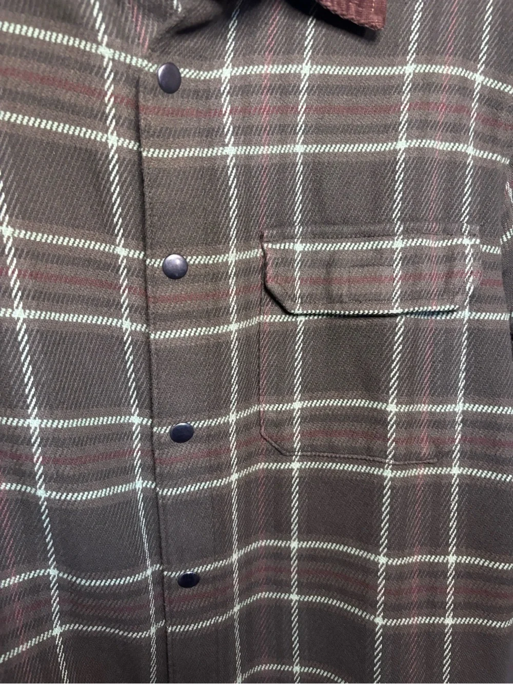 Oakley Mens cozy bear flannel 2.0 Green Plaid Snap-Front with Brown Collar